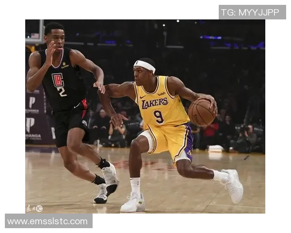 圣诞大战湖人对决快船精彩直播全程回顾与分析