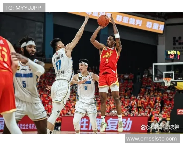 广厦与辽宁篮球队历史交锋记录分析及战绩回顾